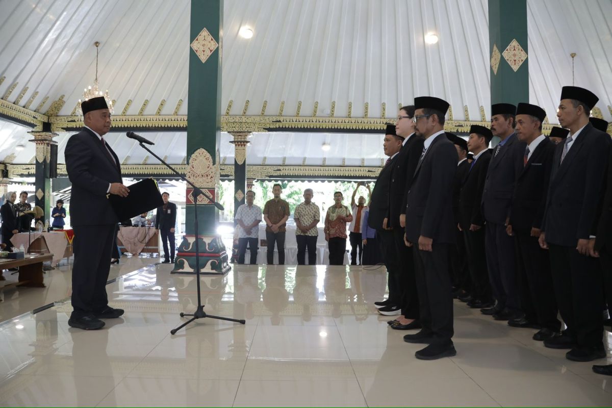 Bupati Sleman : FKUB berperan "ngemong" untuk menjaga kerukunan umat