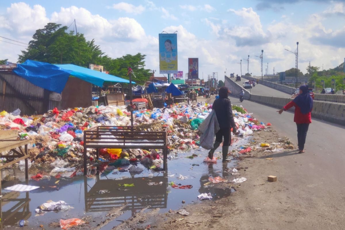 Sampah kembali menumpuk di Pekanbaru, LPS jangan kendor