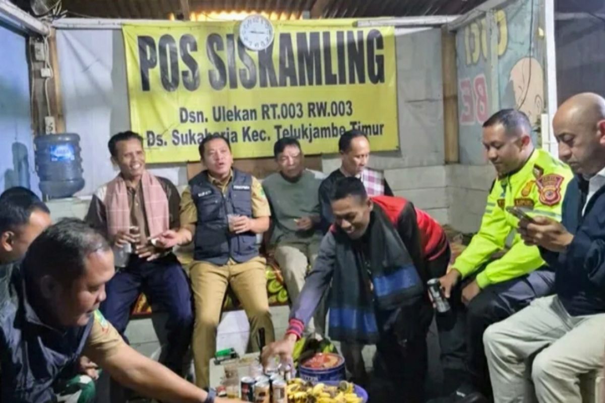 Forkopimda Karawang patroli bersama pastikan situasi daerah kondusif
