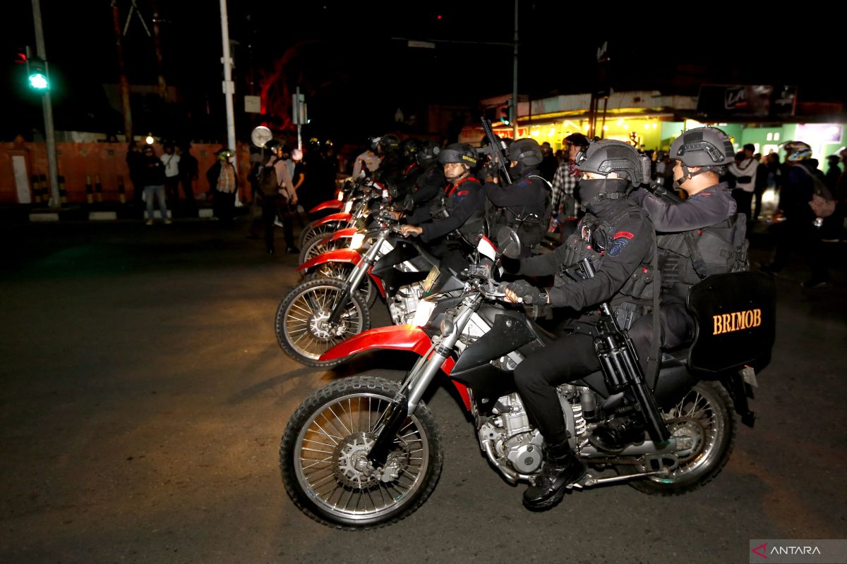 Polisi tangkap 11 pengunjuk rasa di Gorontalo