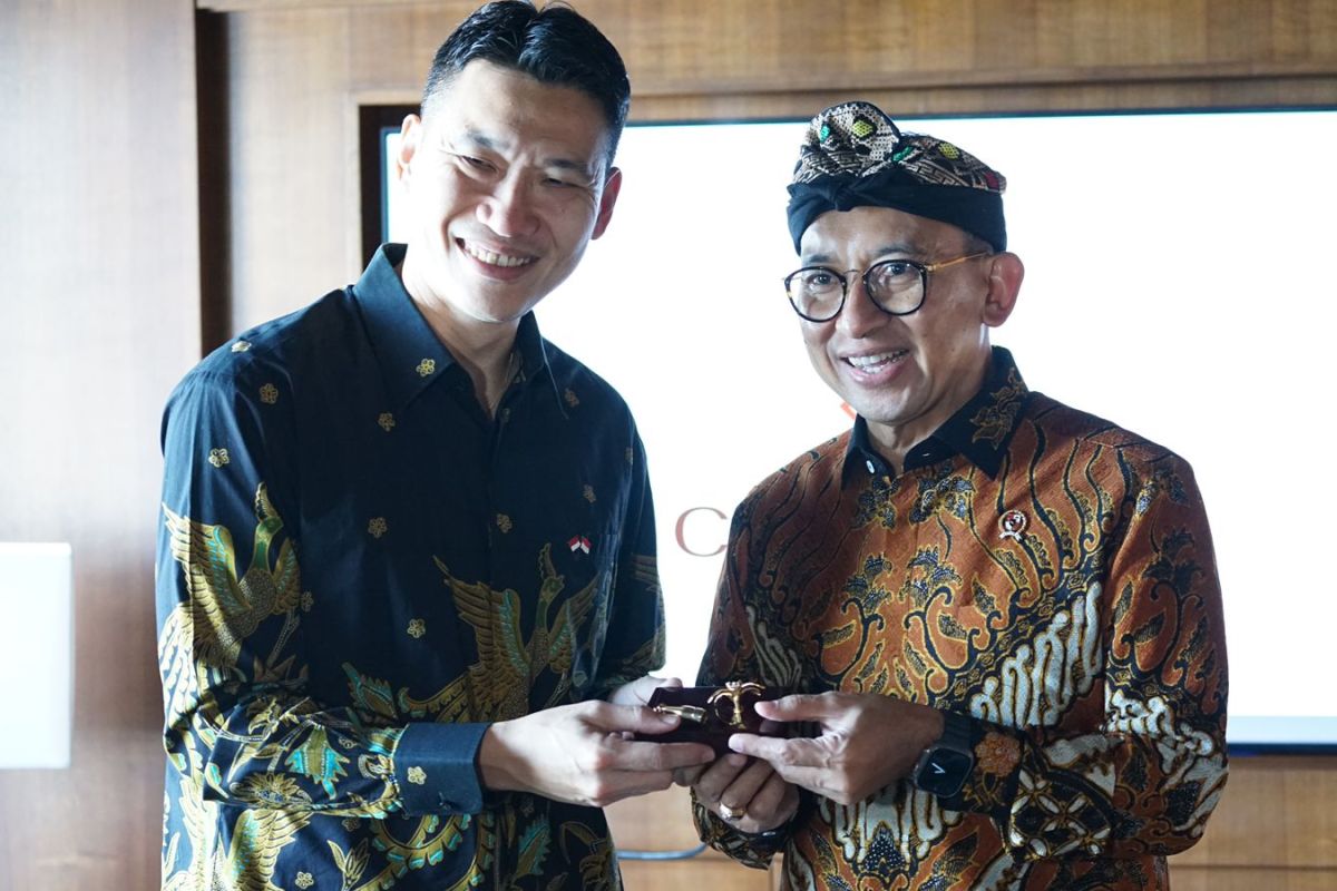 Culture Minister encourages Indonesia-Singapore cultural cooperation