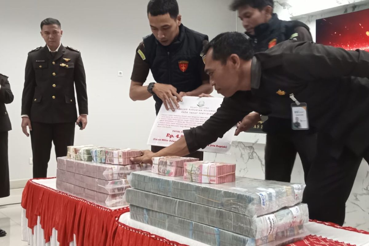 Kejati Sulteng selamatkan uang negara Rp4,8 miliar