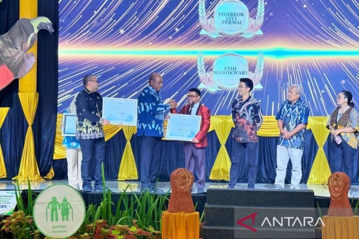 Wagub sebut 106.743 pekerja rentan di Papua Barat dilindungi Jamsostek