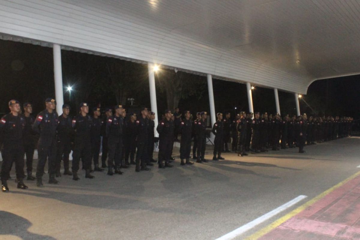 Polda NTT kirim 100 personel Brimob bantu Polda Metro Jaya