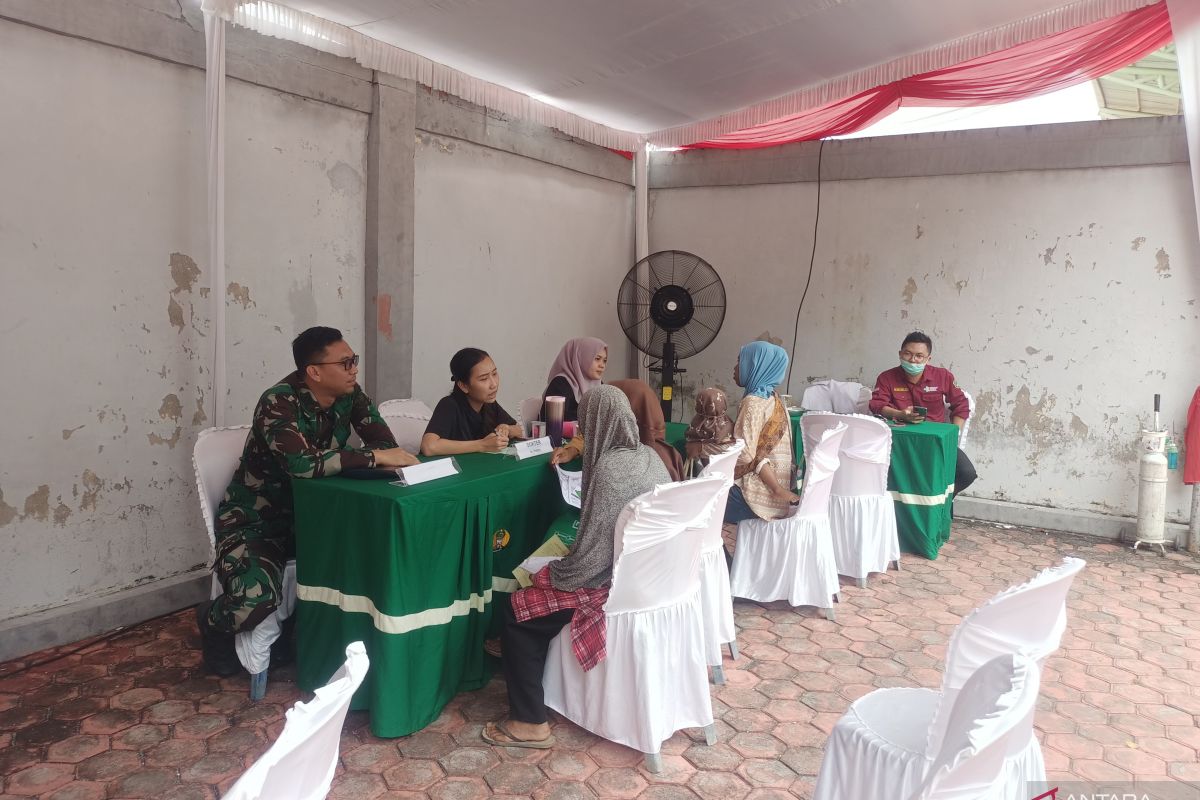 TNI gelar bhakti sosial buka layanan pengobatan gratis di OKU Timur