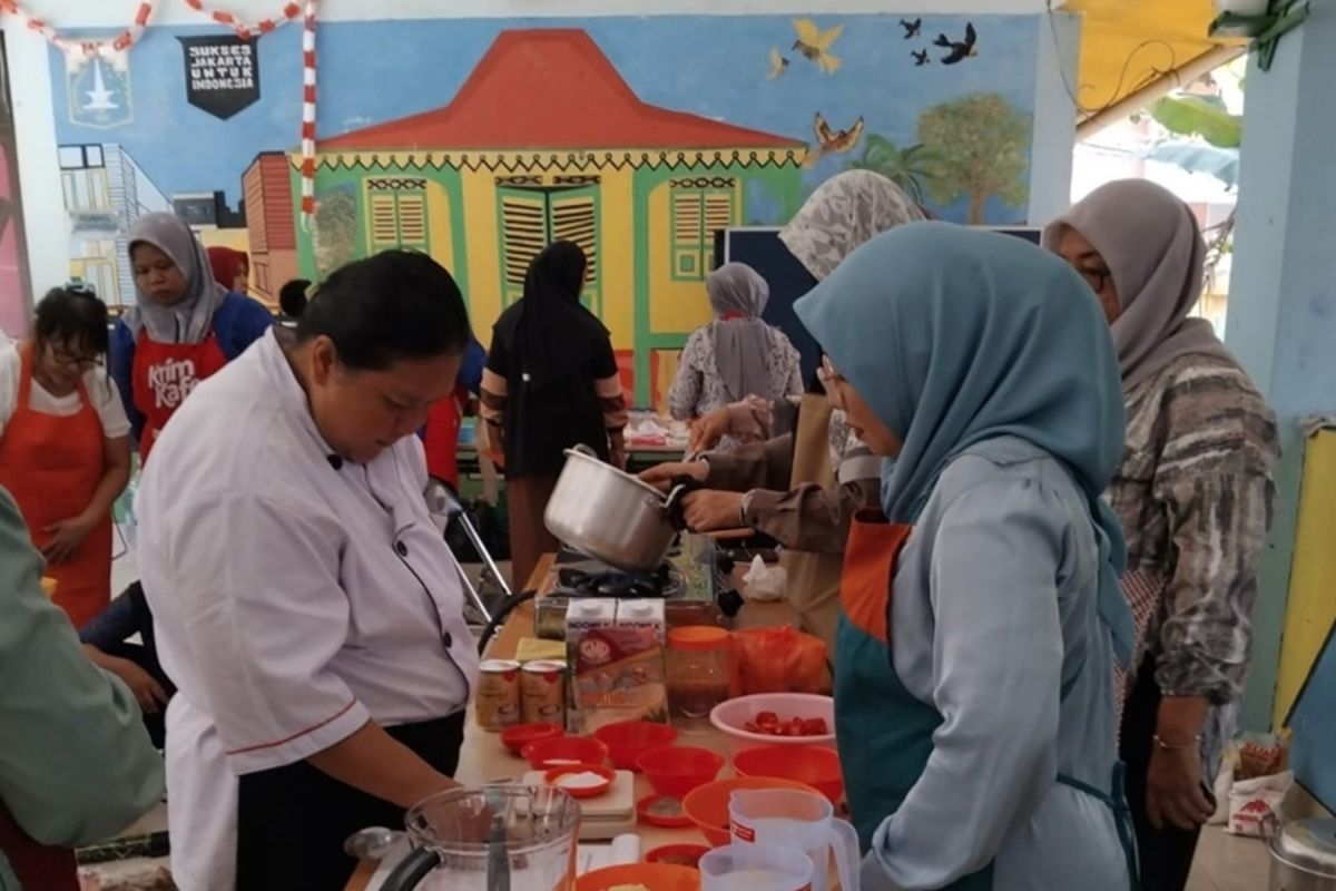 40 peserta ikut pelatihan wirausaha industri kuliner di Jakbar