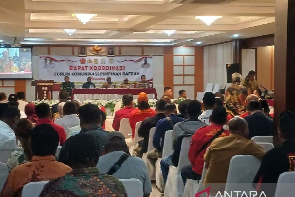 John Rettob: Seluruh warga Mimika sepakat jaga situasi damai