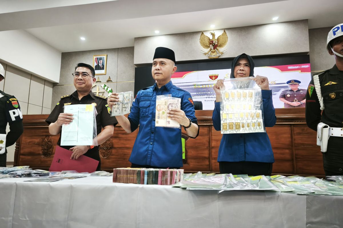 Kejati periksa mantan Gubernur Lampung terkait korupsi PI 10 persen