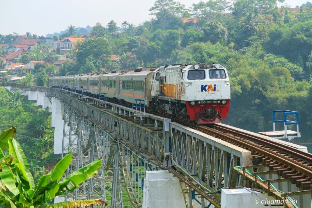 Daop 9 Jember siapkan 26 perjalanan KA jelang libur panjang Maulid Nabi