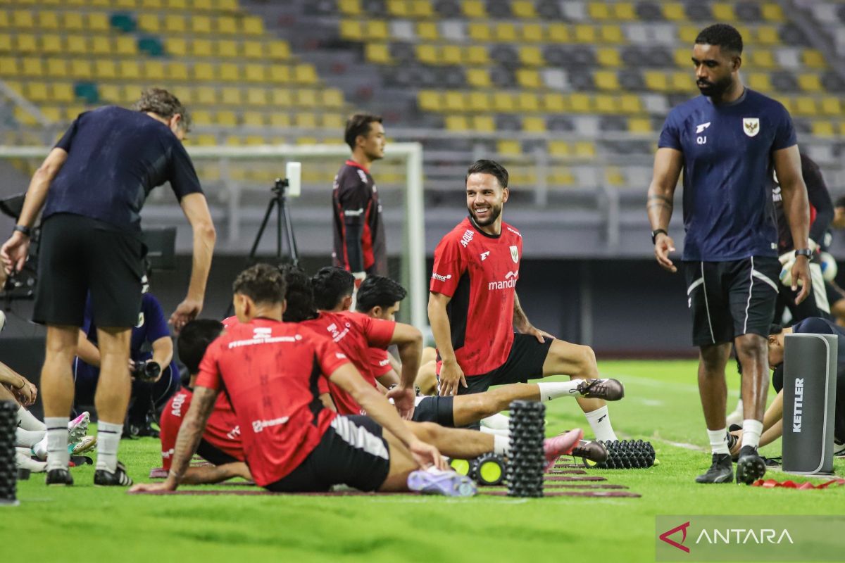Kluivert ungkap komunikasinya dengan Lille terkait transfer Verdonk