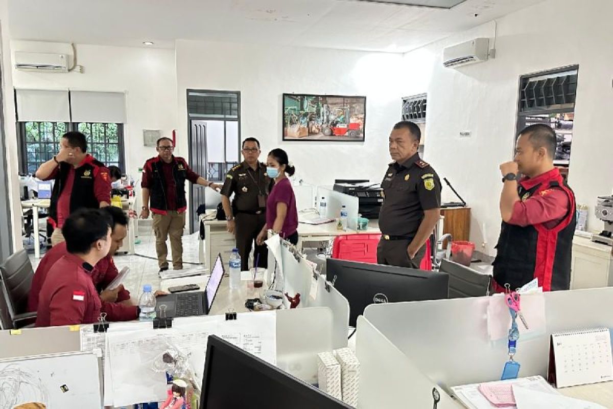 Kejati Kalteng geledah kantor PT Investasi Mandiri terkait dugaan korupsi Rp1,3 triliun