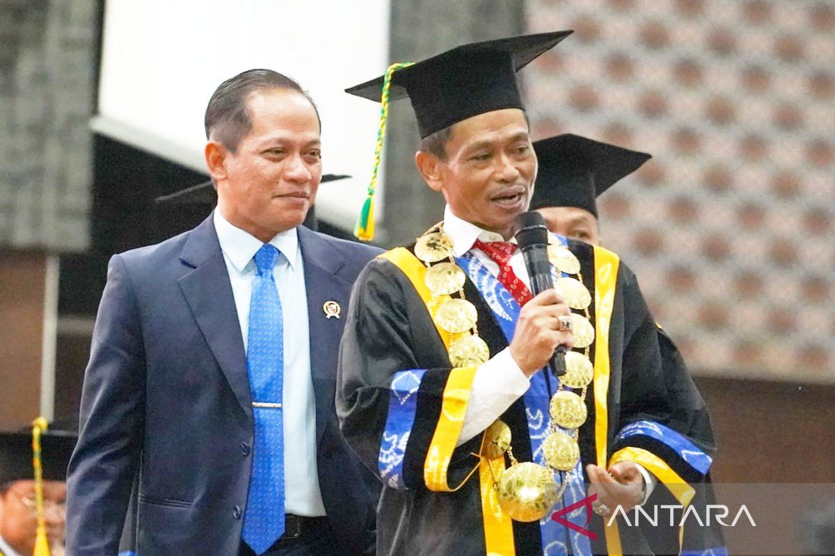 Rektor sebut Menteri Hanif jadi kebanggaan ULM sebagai sosok cinta almamater