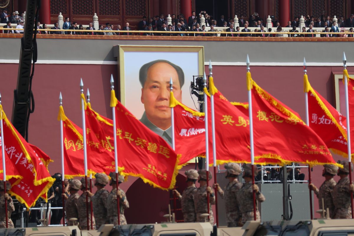 China pamer kekuatan pertahanan saat parade militer