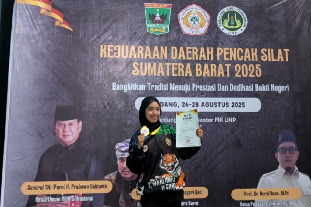 Dua siswi MAN 1 Agam harumkan sekolah itu tingkat nasional