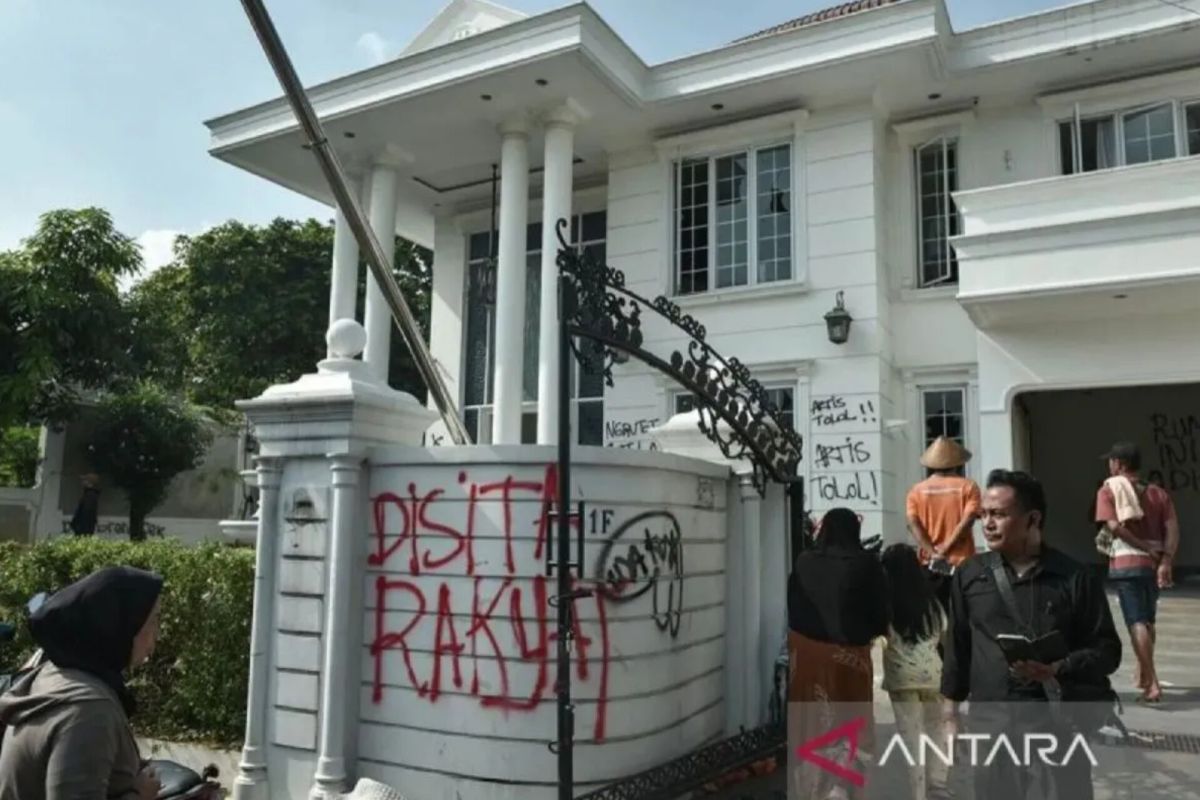 Polisi tangkap terduga provokator penjarahan rumah Uya Kuya