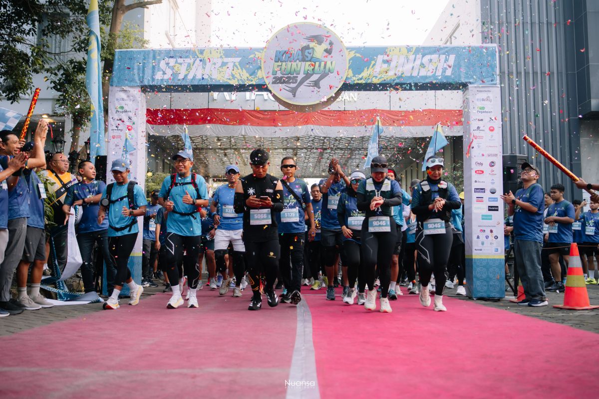 Lari Sambil Wisata Budaya di Kota Batik, WIKA Realty melalui KHAS Pekalongan Sukses Gelar KHAS Fun Run
