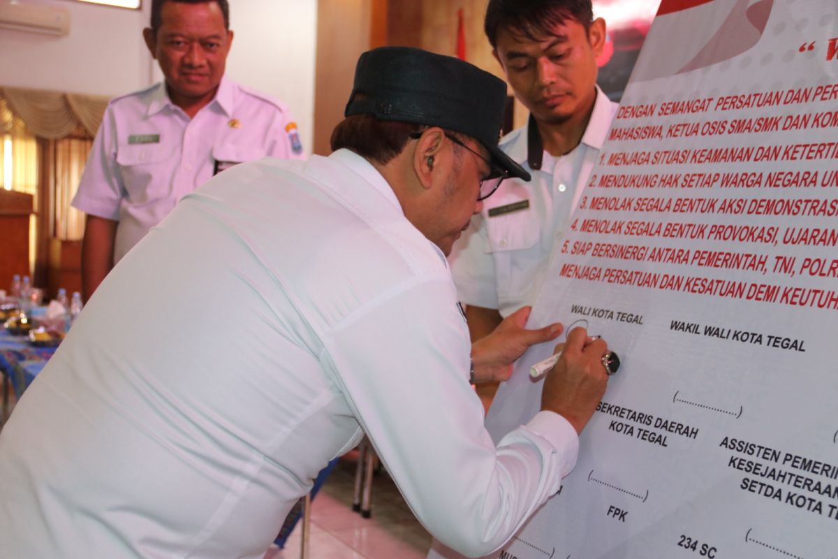 Deklarasi bersama wujudkan Kota Tegal damai, aman dan nyaman