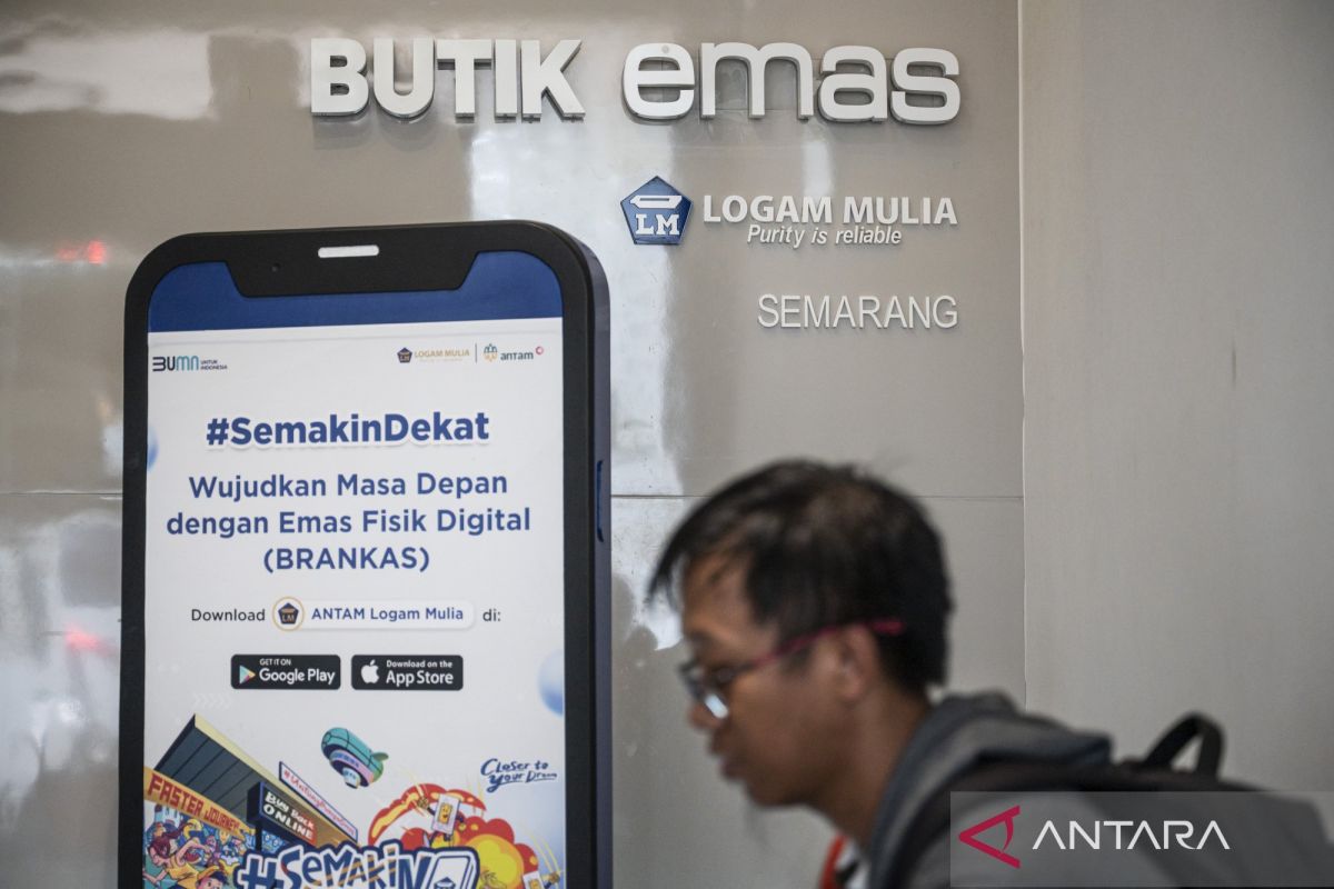 Harga emas Antam Sabtu ini meroket Rp32.000 ke angka Rp2,122 juta/gram