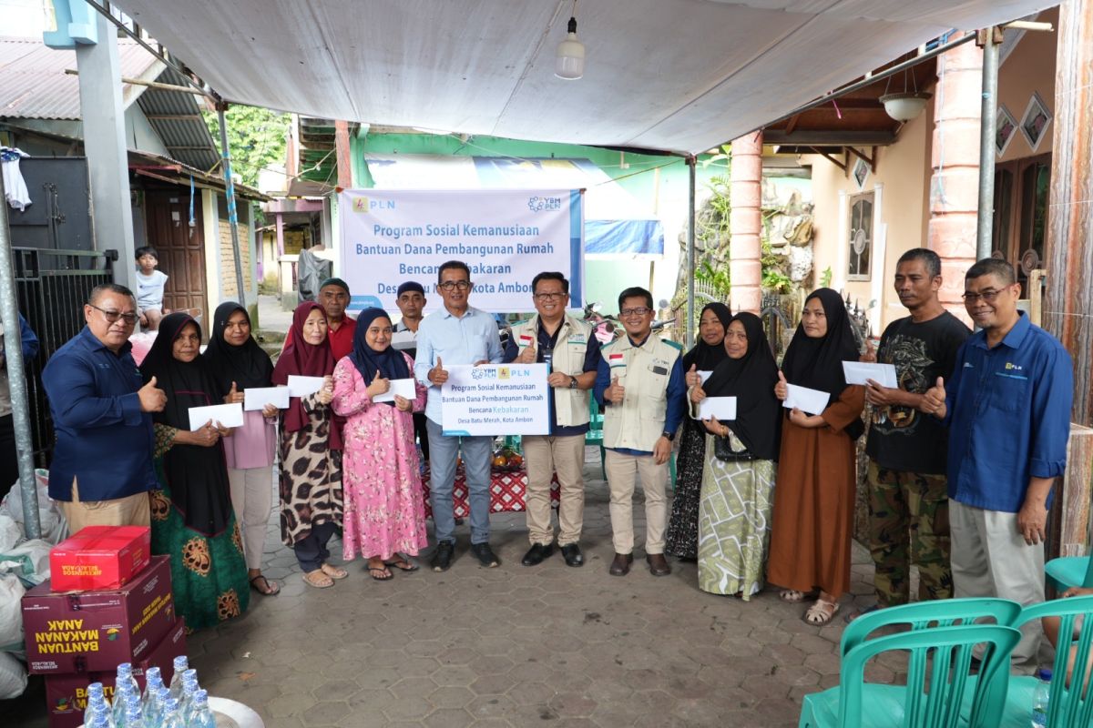 Punya kepedulian, PLN UIW UIW MMU salurkan bantuan Material Bangunan Korban Kebakaran di Batu Merah