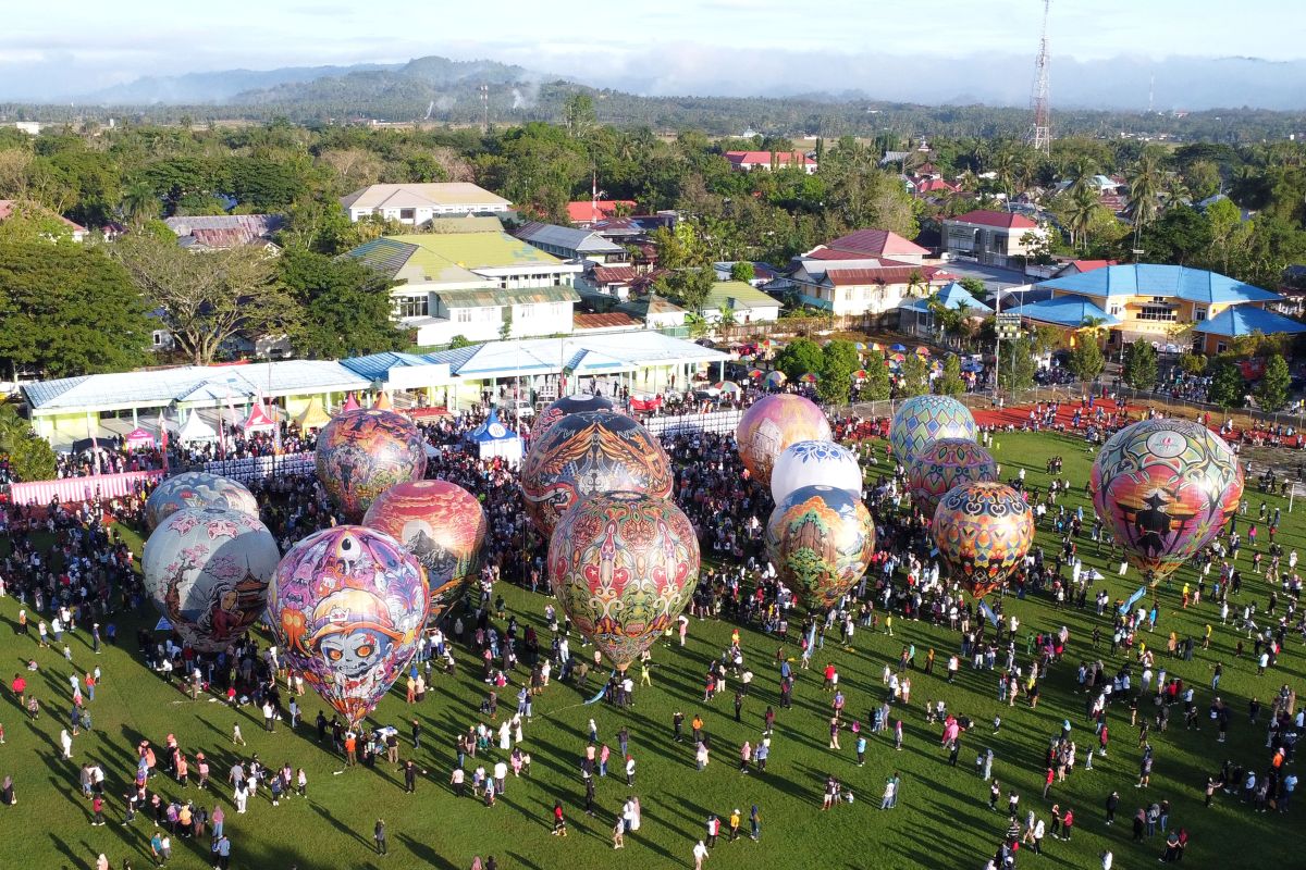 FESTIVAL BALON UDARA DI GORONTALO