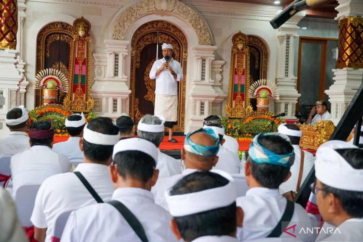 Wabup Badung hadiri Karya Ngenteg Linggih di Pura Begawan Penyarikan Desa Munggu