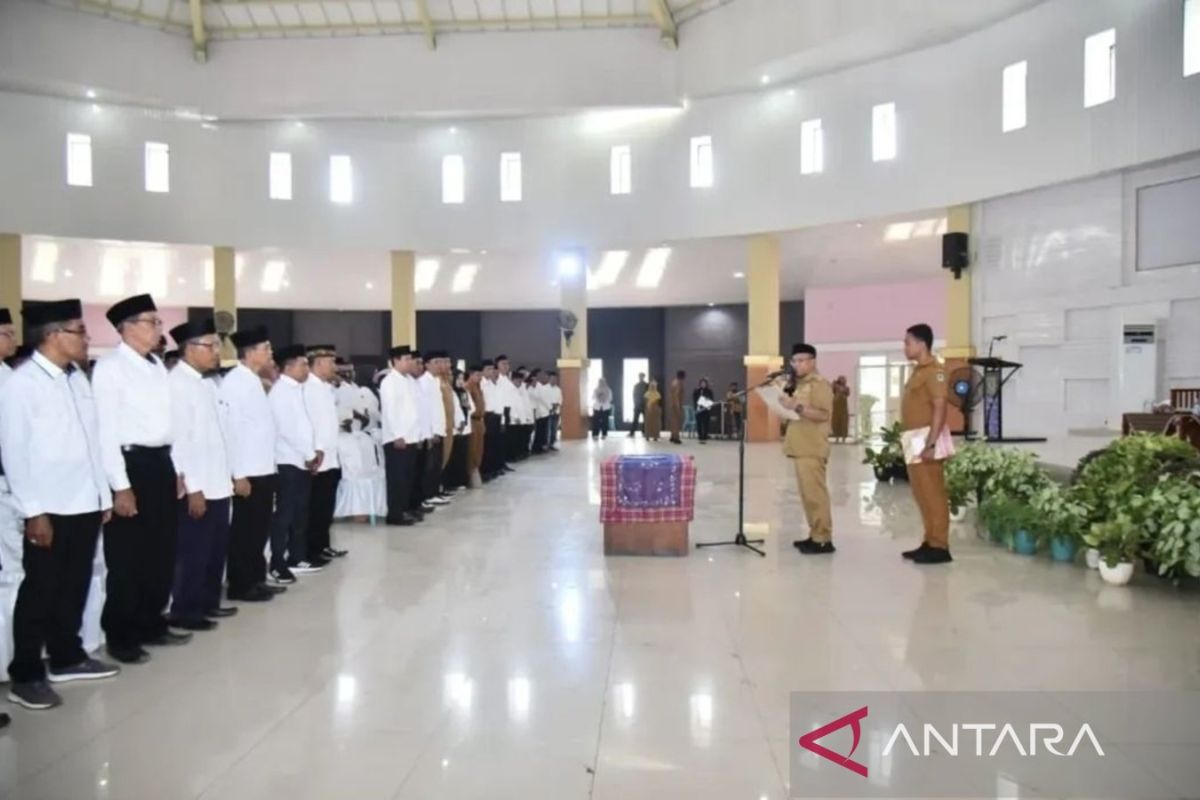 Pengurus dan pengawas Koperasi Merah Putih di Kota Bima dikukuhkan