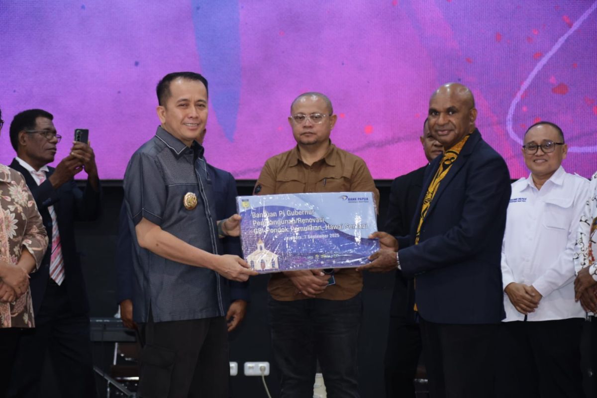 Pemprov Papua membantu renovasi gereja di Sentani