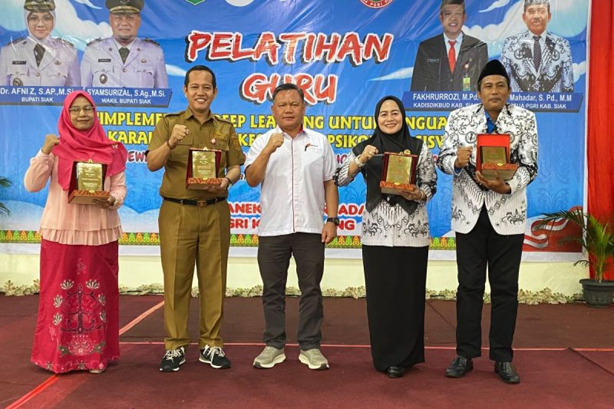 400 guru di Tualang Siak ikuti pelatihan pendidikan holistik berbasis karakter