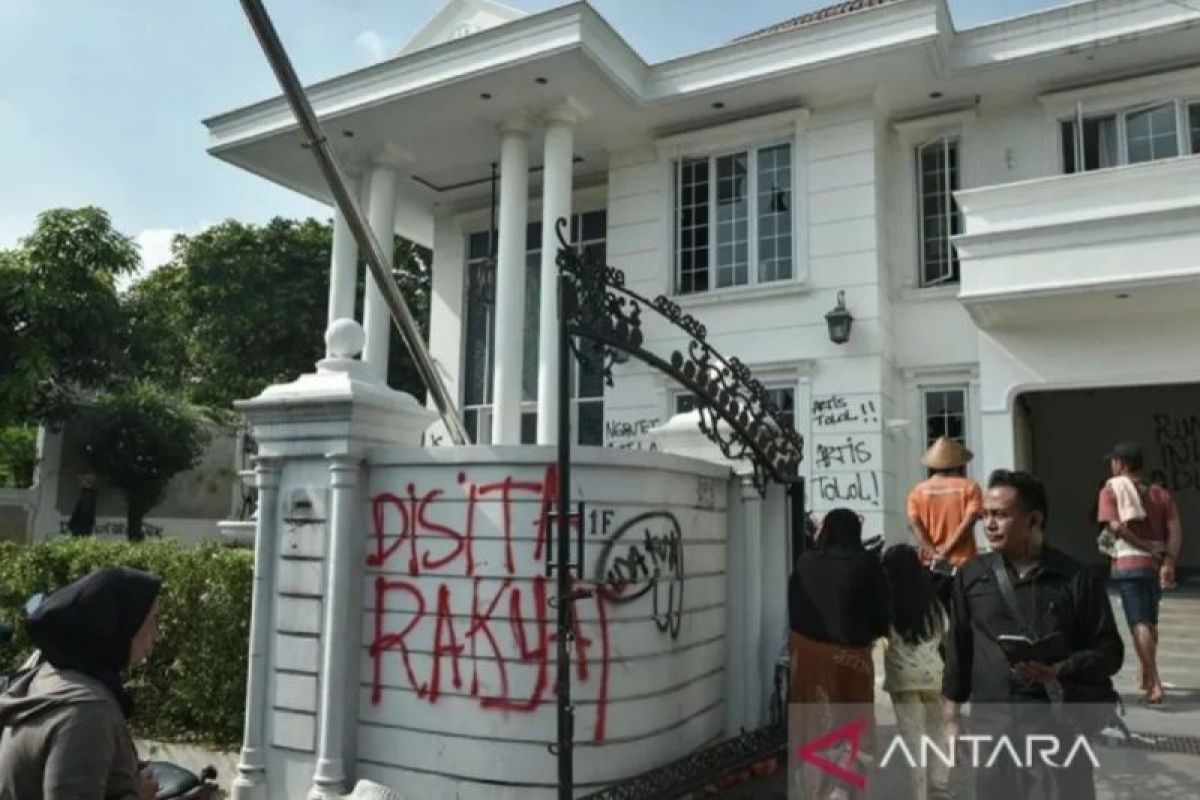 Polres Jaktim panggil Sherina Munaf terkait kucing Uya Kuya