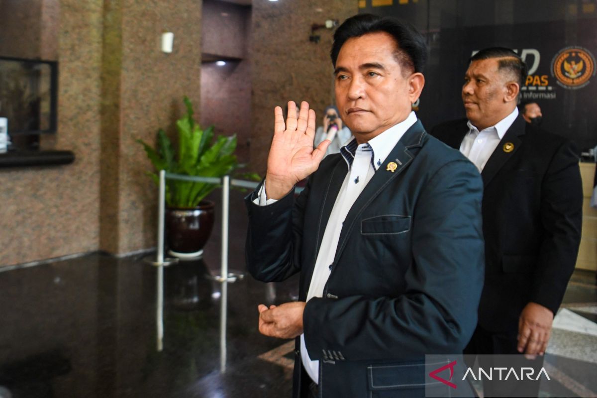 Menko Yusril: Perwujudan seluruh poin 17+8 Tuntutan Rakyat perlu waktu