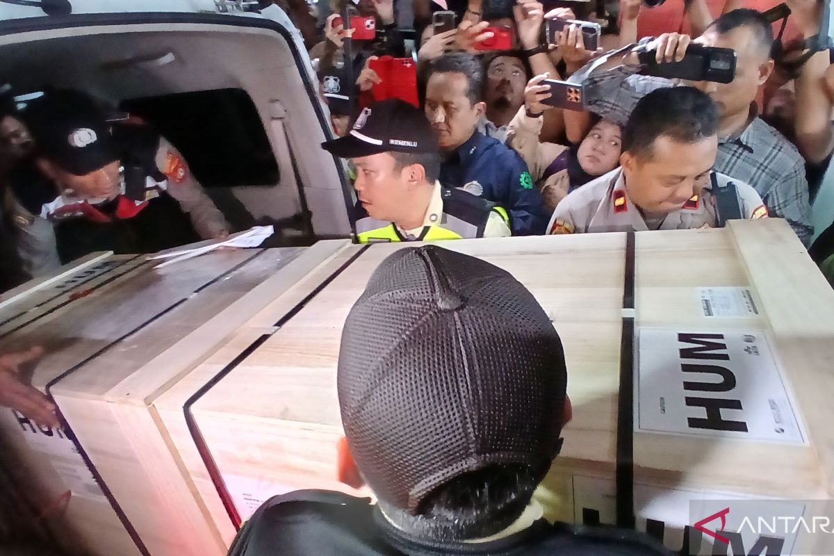 Jenazah staf KBRI Lima tiba di tanah air