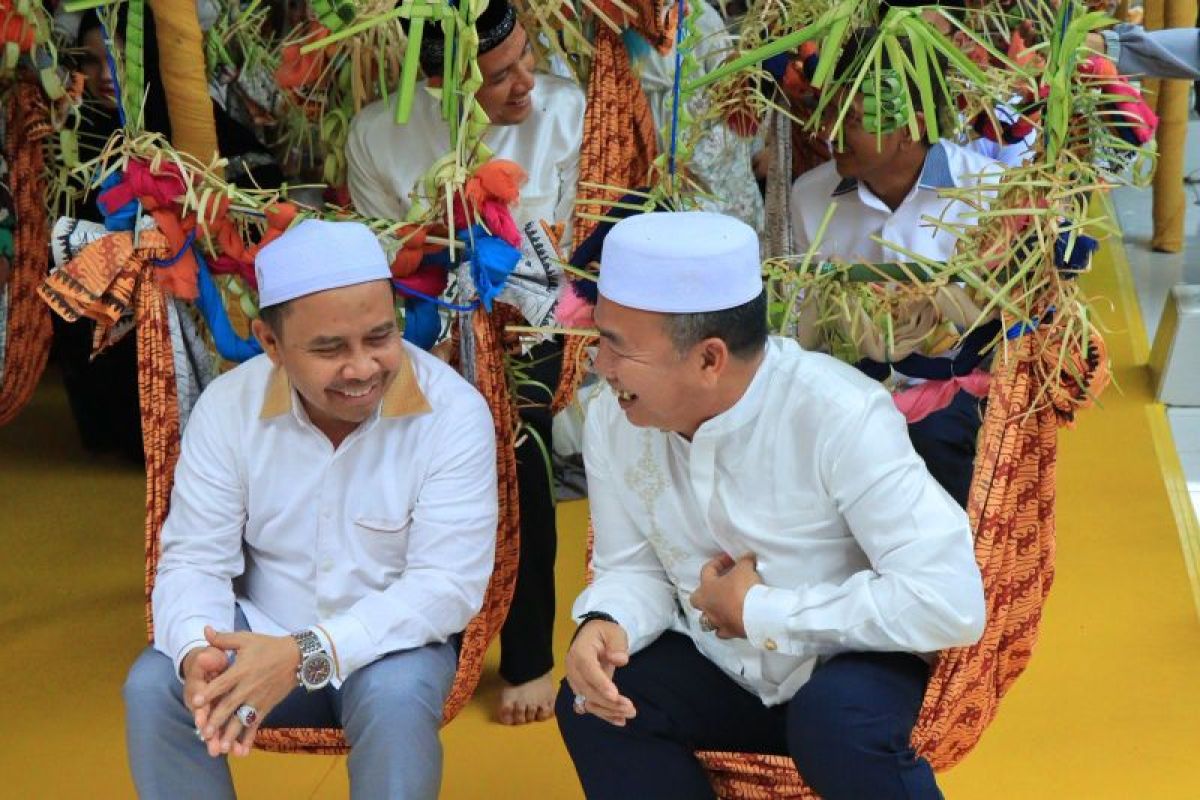 Ribuan jamaah ikuti tradisi Baayun Maulid di Tapin
