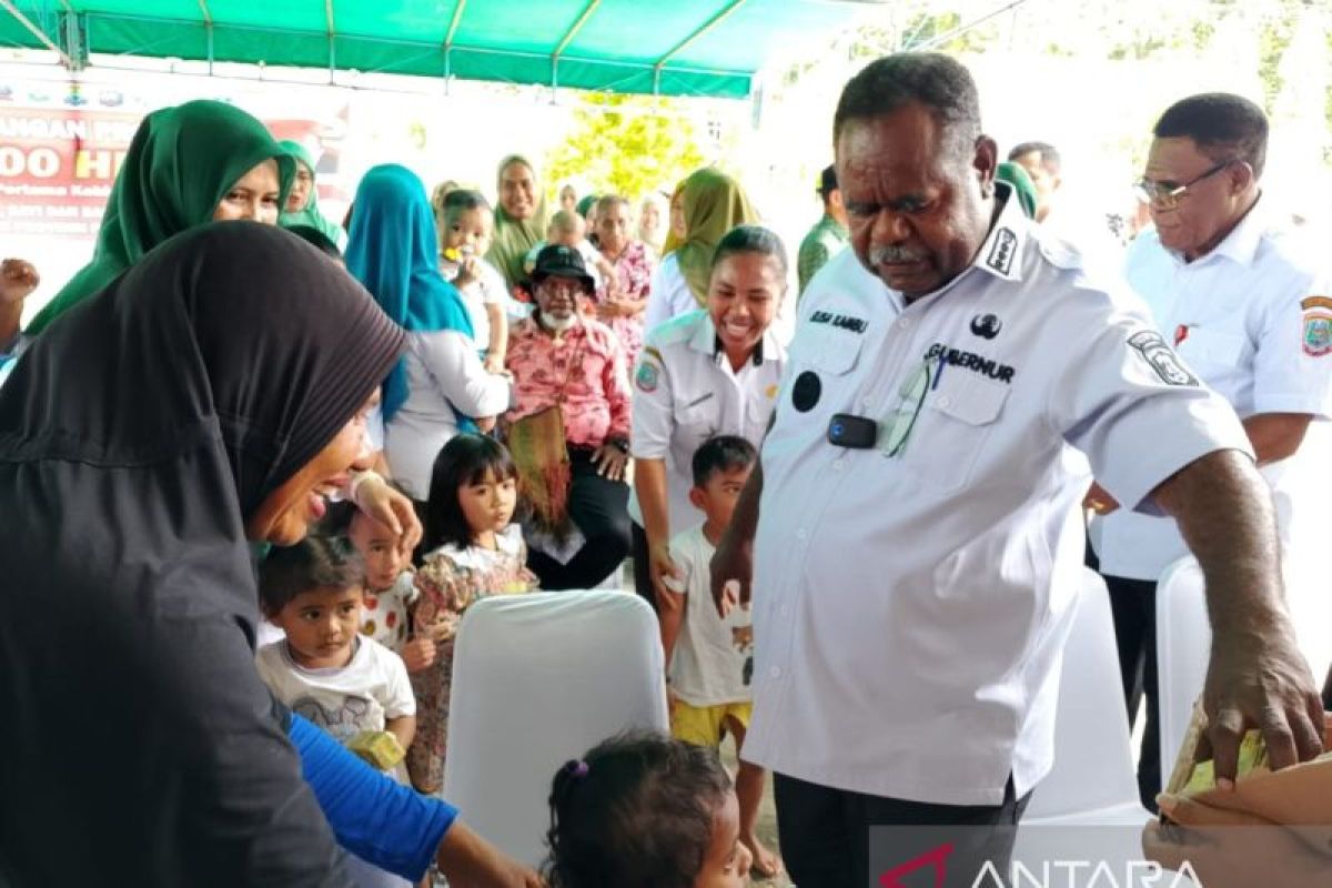 Gubernur Kambu canangkan program 1.000 HPK di Raja Ampat
