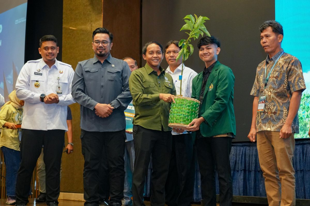 Menhut tekankan sinergi lintas sektor dalam program perhutanan sosial