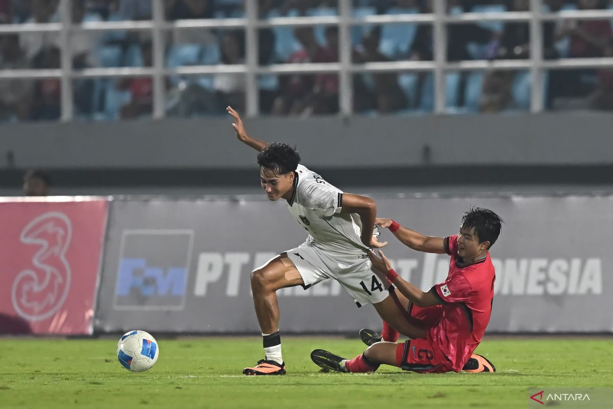 Gerald Vanenburg: Tak adil jika hanya melihat performa Rafael Struick
