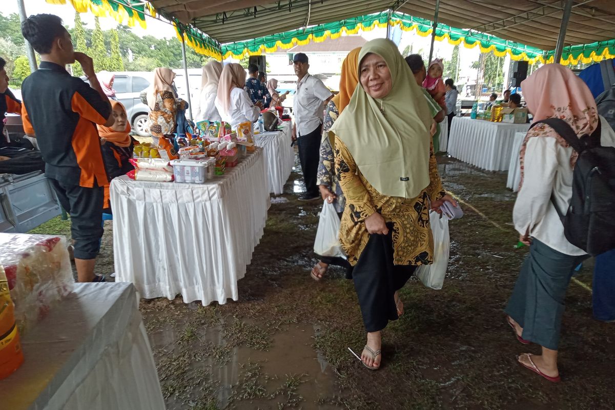 Disdag koordinasi atasi kenaikan harga daging ayam di Mataram