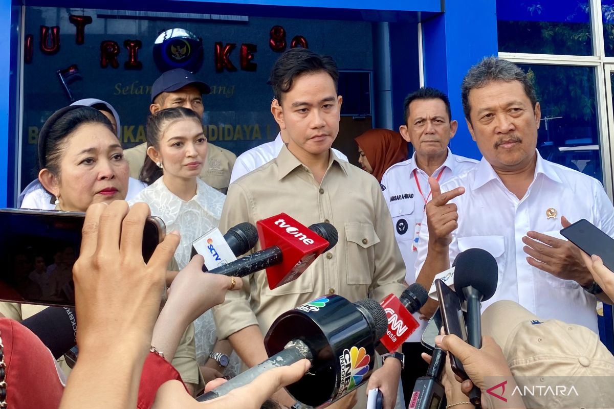 KKP dorong ekonomi biru lewat budidaya lobster perdana di Kota Batam