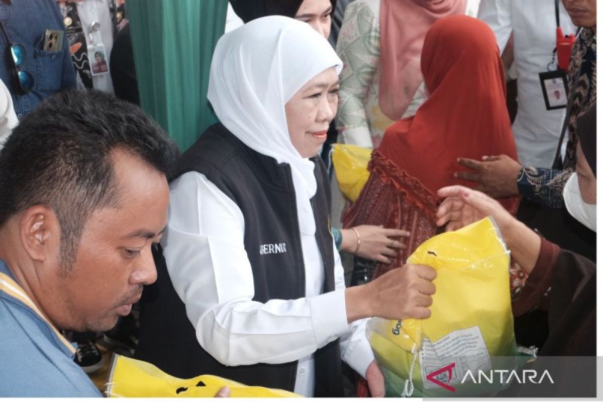 Khofifah: Rata-rata penjangkauan beras SPHP Sidoarjo sebesar 14 persen
