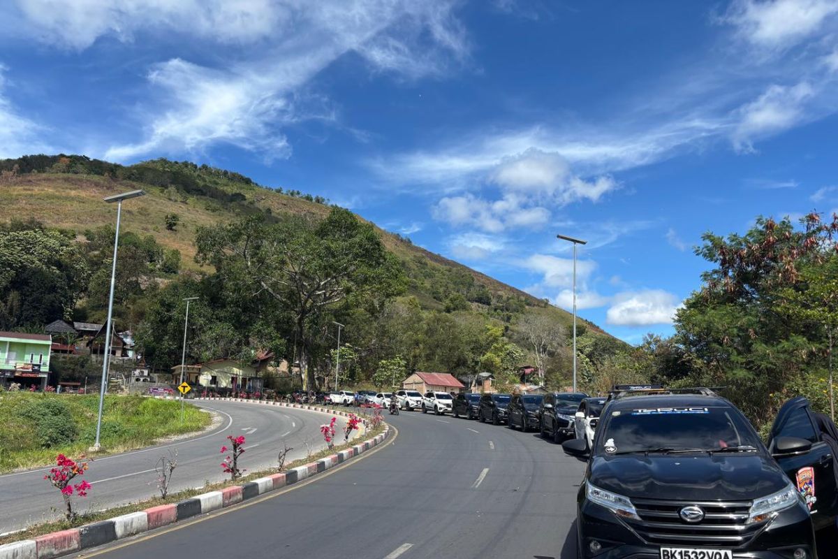 Komunitas TeRuCi rayakan hari jadi yang ke-18 di kawasan Danau Toba