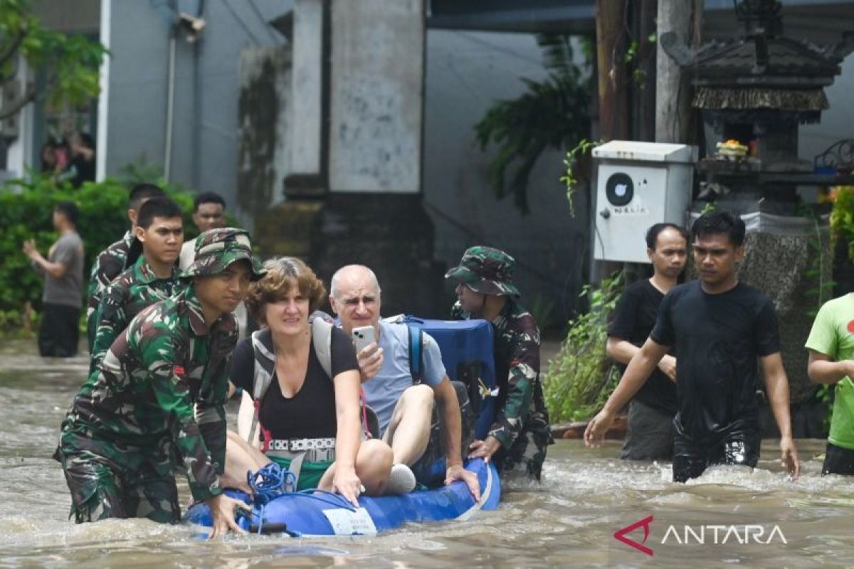 Indonesia's MPR urges stronger waste management to prevent floods