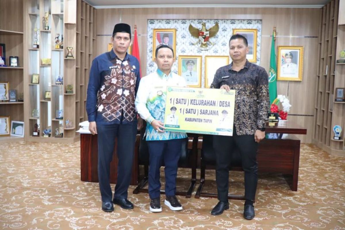Pemkab Tapin beri beasiswa 130 pemuda bangun desa