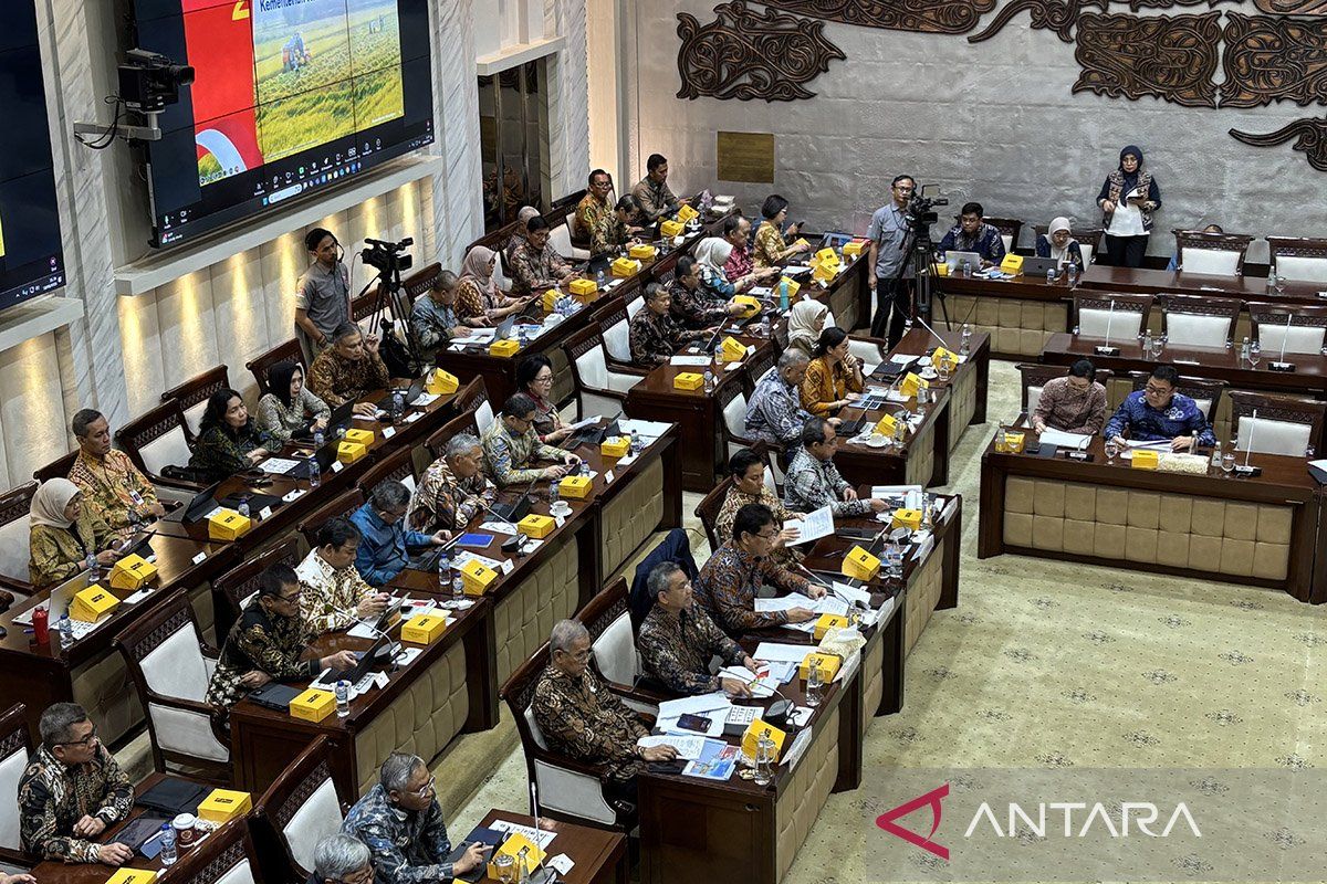 Purbaya pantau serapan MBG, minta BGN gelar jumpa pers tiap bulan