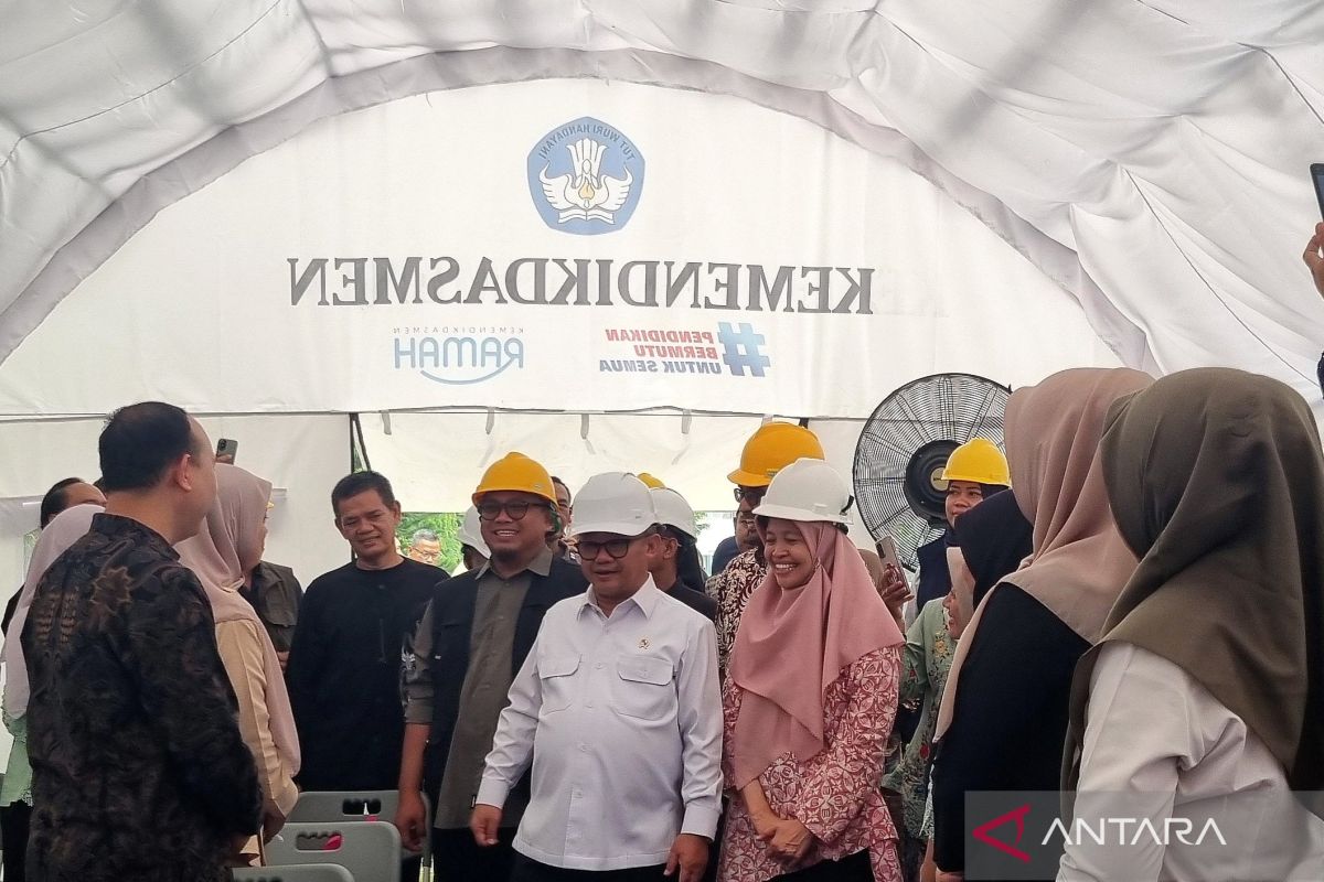 Ministry readies tents for Bogor vocational school after roof collapse