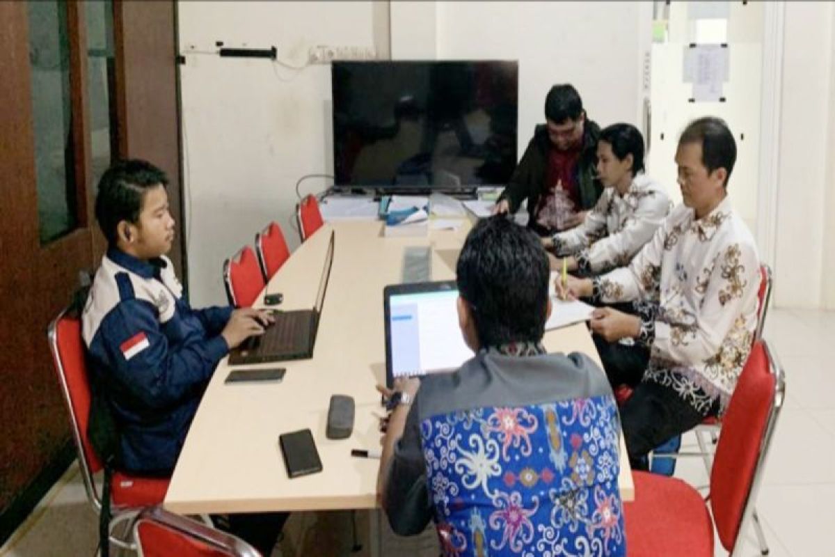 Disarpustaka Kapuas dampingi aparatur Labkesda tingkatkan pengelolaan arsip