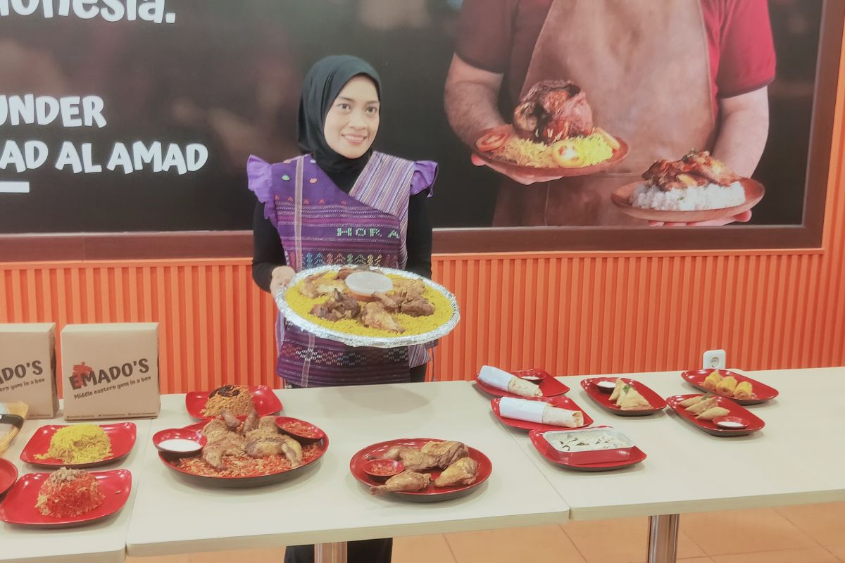 Dibuka besok, Emado's ramaikan Ayam cita rasa Arab di Pekanbaru
