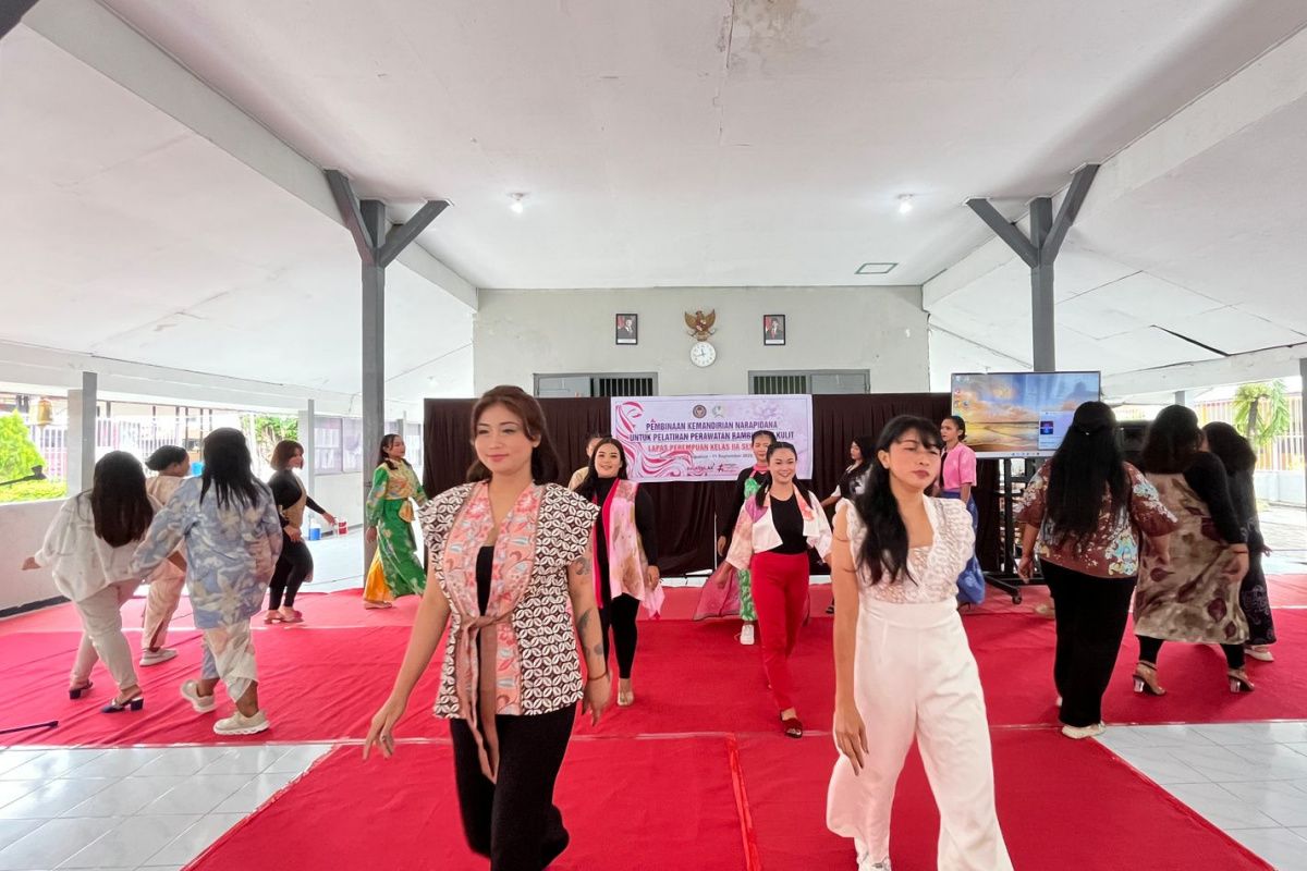 Napi Lapas  Perempuan Semarang dilatih keterampilan salon kecantikan