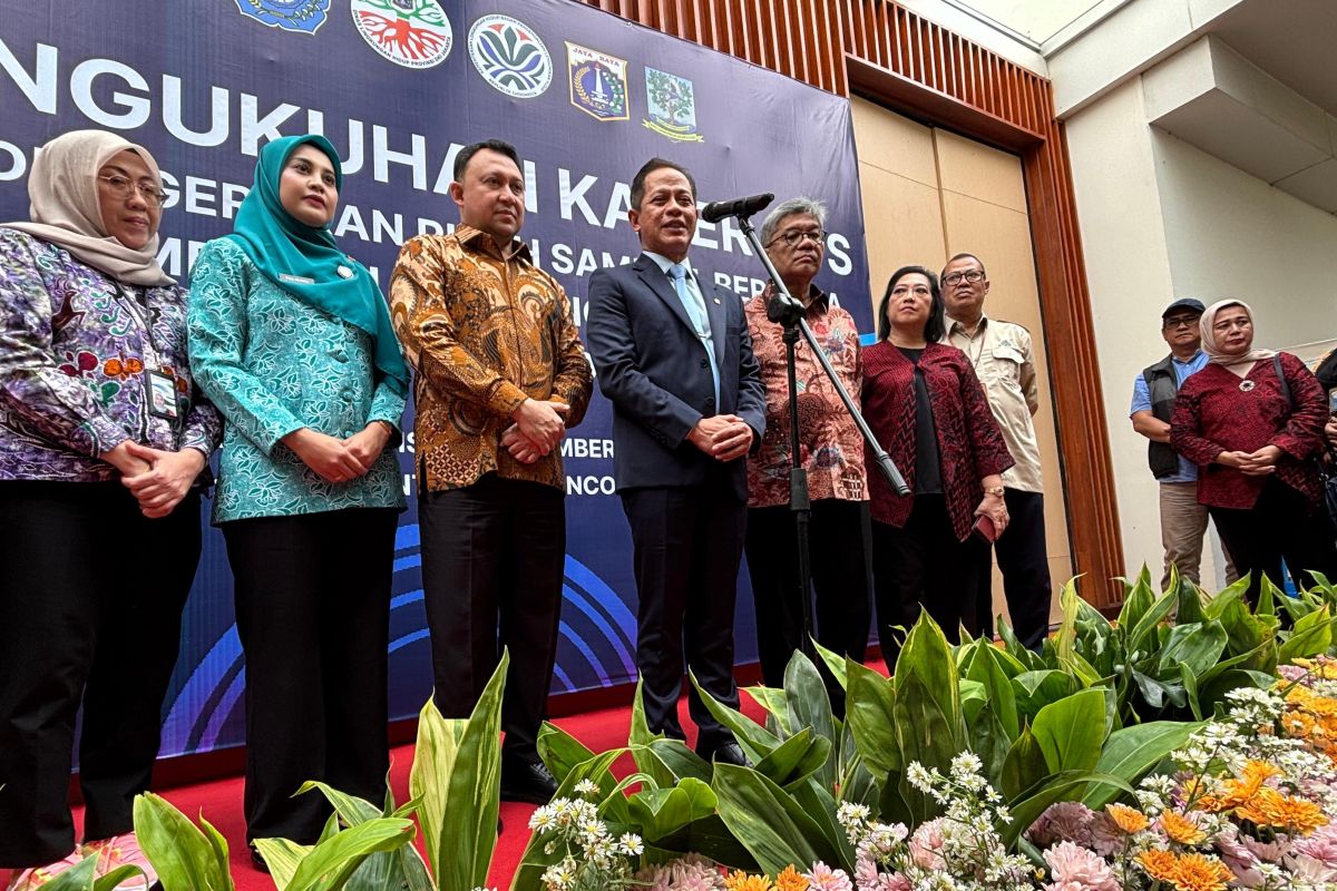 Menteri LH ingatkan sampah dapat jadi faktor dalam kejadian bencana