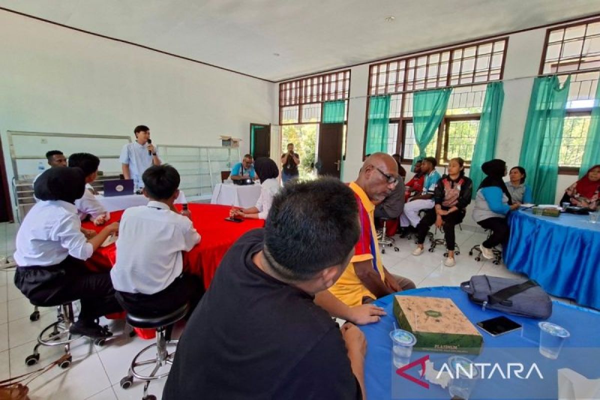SMK Negeri 3 Manokwari bekali siswa dengan kemampuan riset pasar