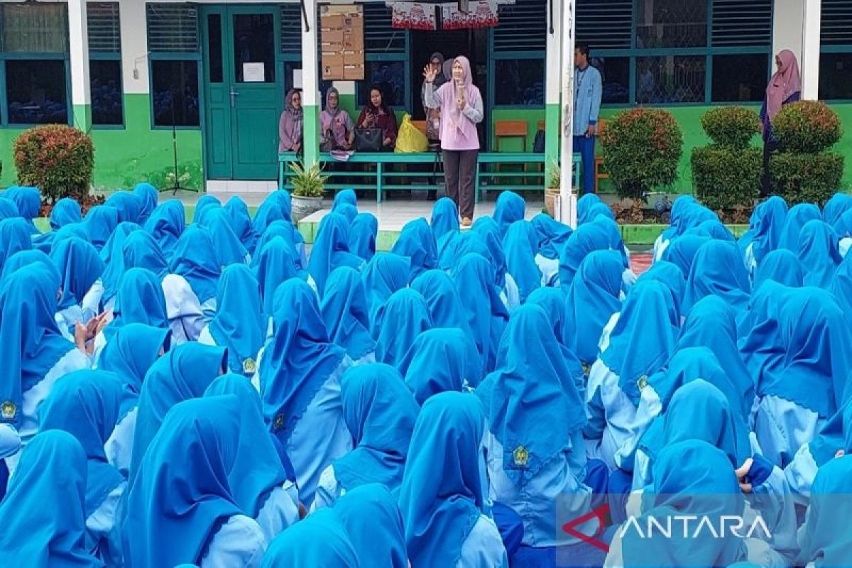 Ribuan pelajar dan santri di Kotim diedukasi pencegahan kenakalan remaja