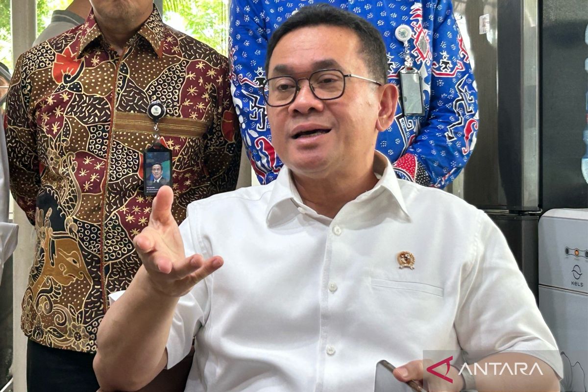 Pemerintah tahan impor gula kristal 200 ribu ton